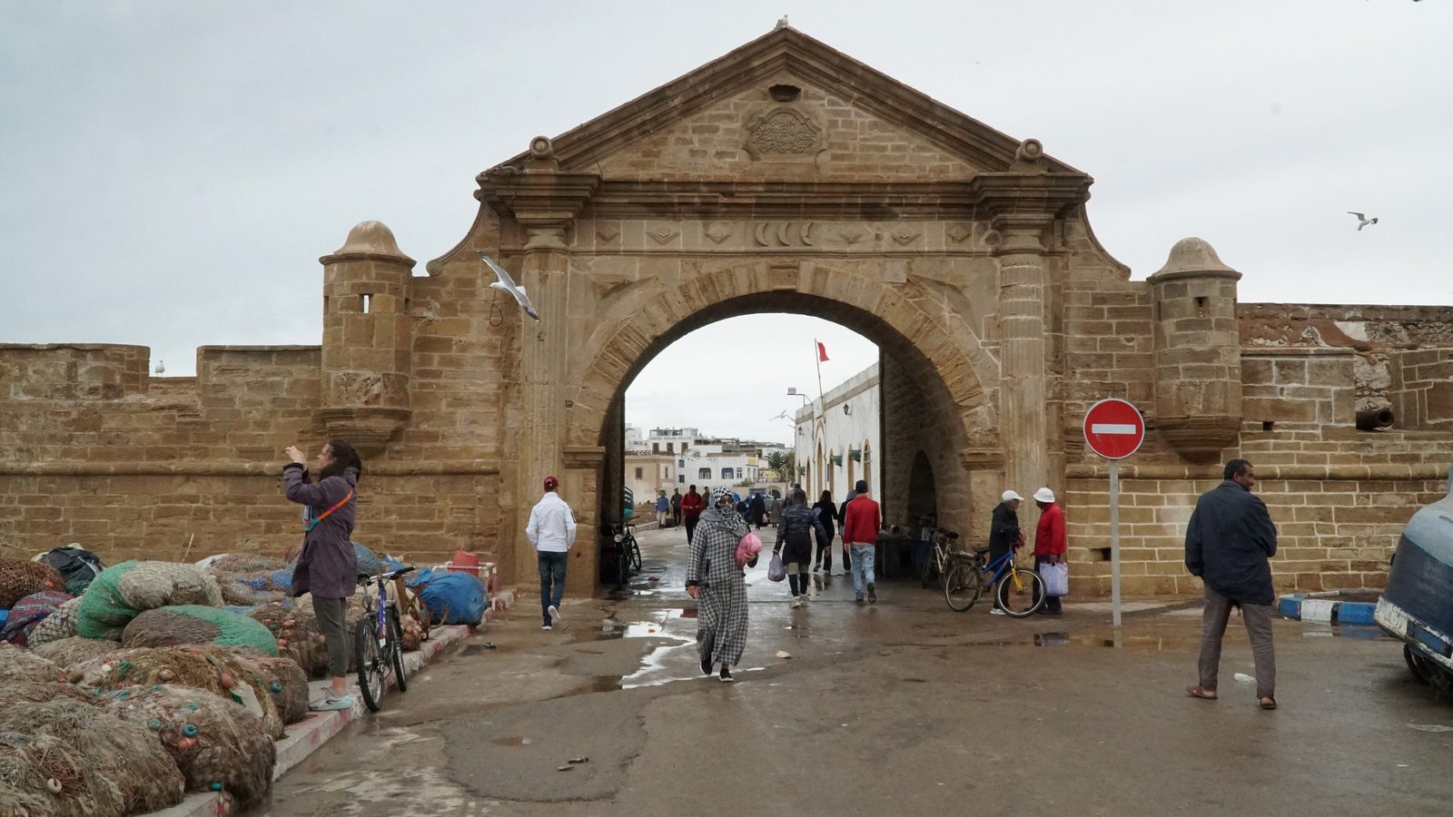 La porte Bab al-Marsa d'Essaouira, entre le port et la médina